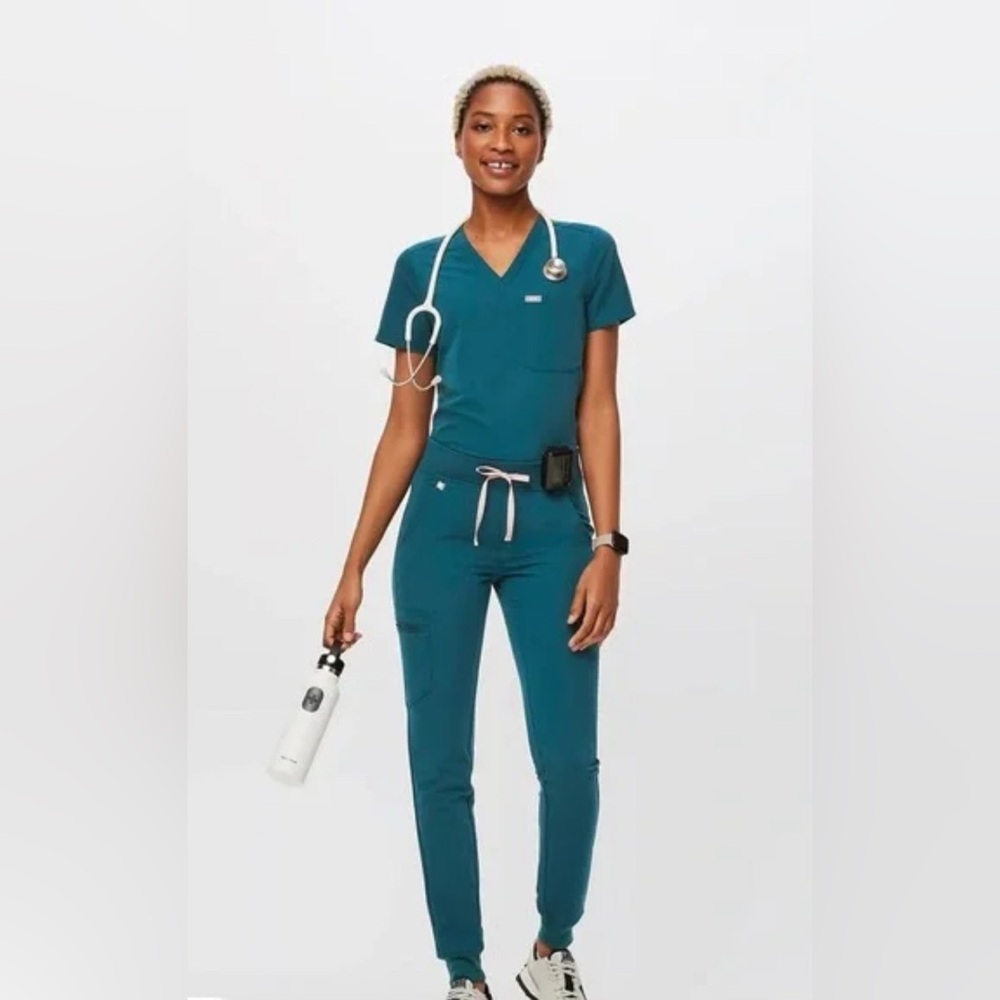 Figs Caribbean Blue Scrub Set XS Catarina Top XS/P Zamora Jogger